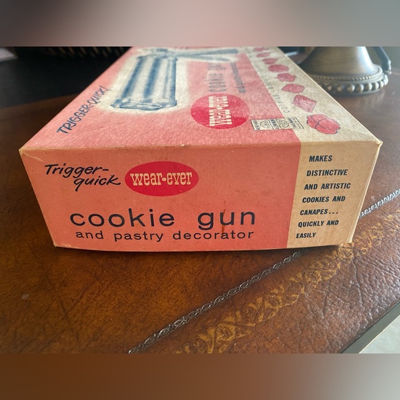 EUC Vintage Wear-Ever Cookie Gun & Pastry Decorator Complete-Original Box #3365 - Picture 7 of 11